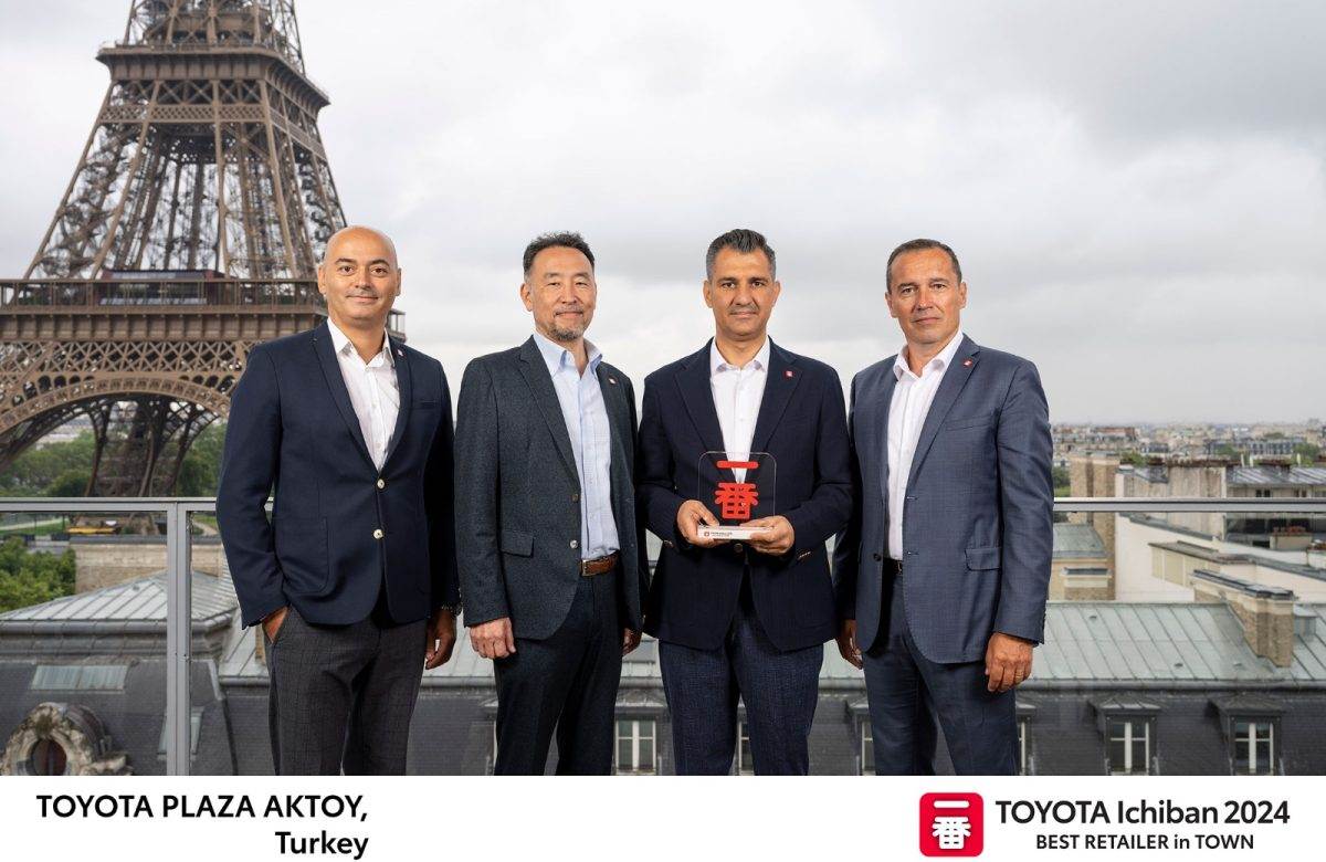 Toyota Plaza Aktoy ve Toyota Plaza Toyan’a Paris'te ödül verildi