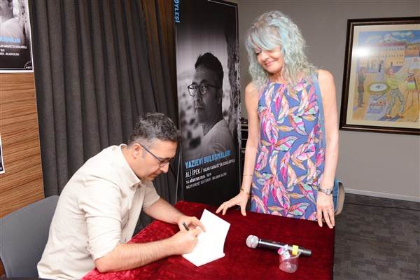 Nil&uuml;fer Belediyesi, sanatseverleri T&uuml;rk edebiyatının &ouml;nemli isimleriyle buluşturmaya devam ediyor.