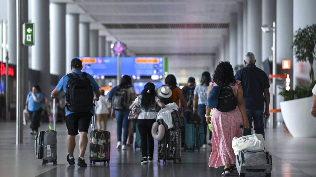 Portekiz hükümeti, gençlere yönelik beyin göçünü engellemek ve yabancıların Portekiz’e