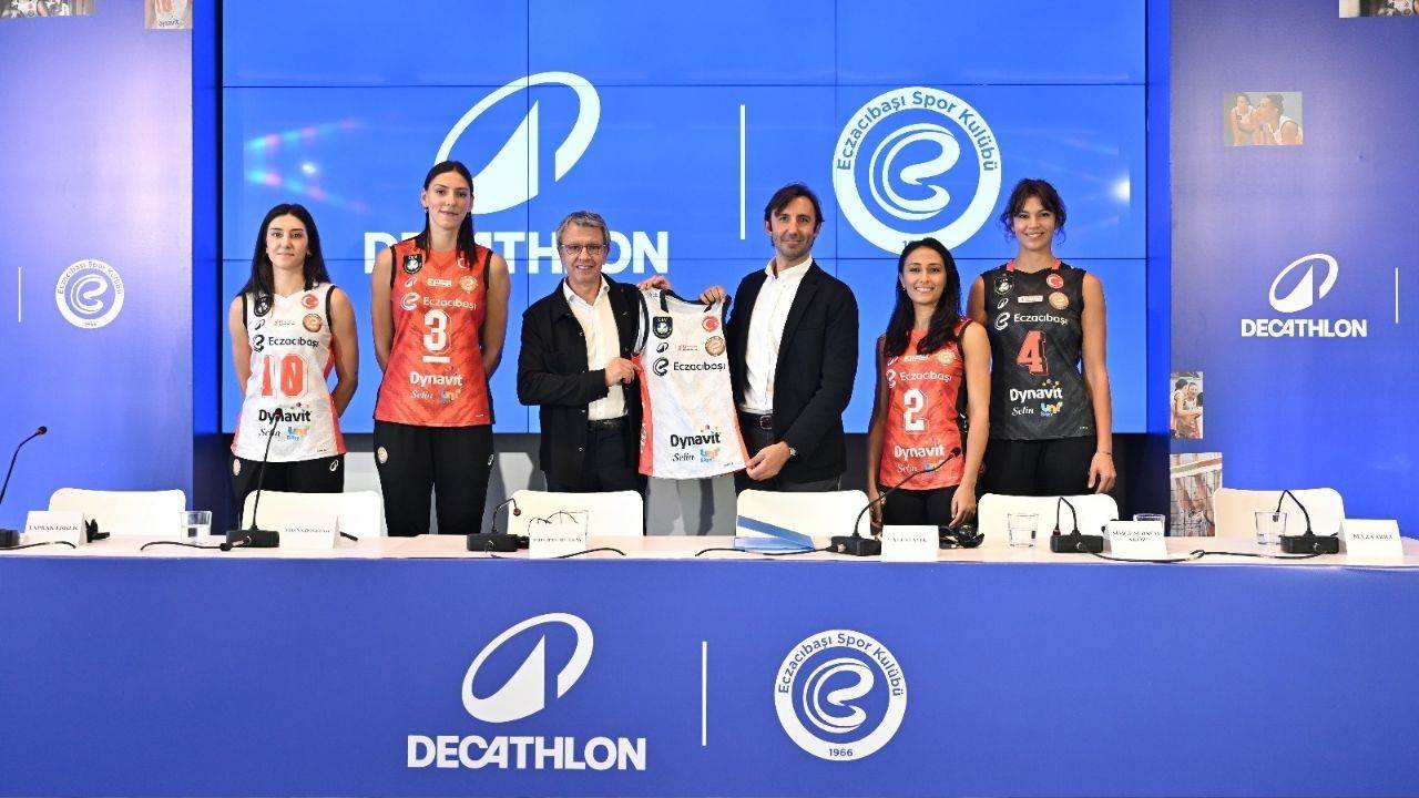 Decathlon Türkiye, Eczacıbaşı Dynavit Kadın Voleybol Takımı’nın resmi teknik sponsoru
