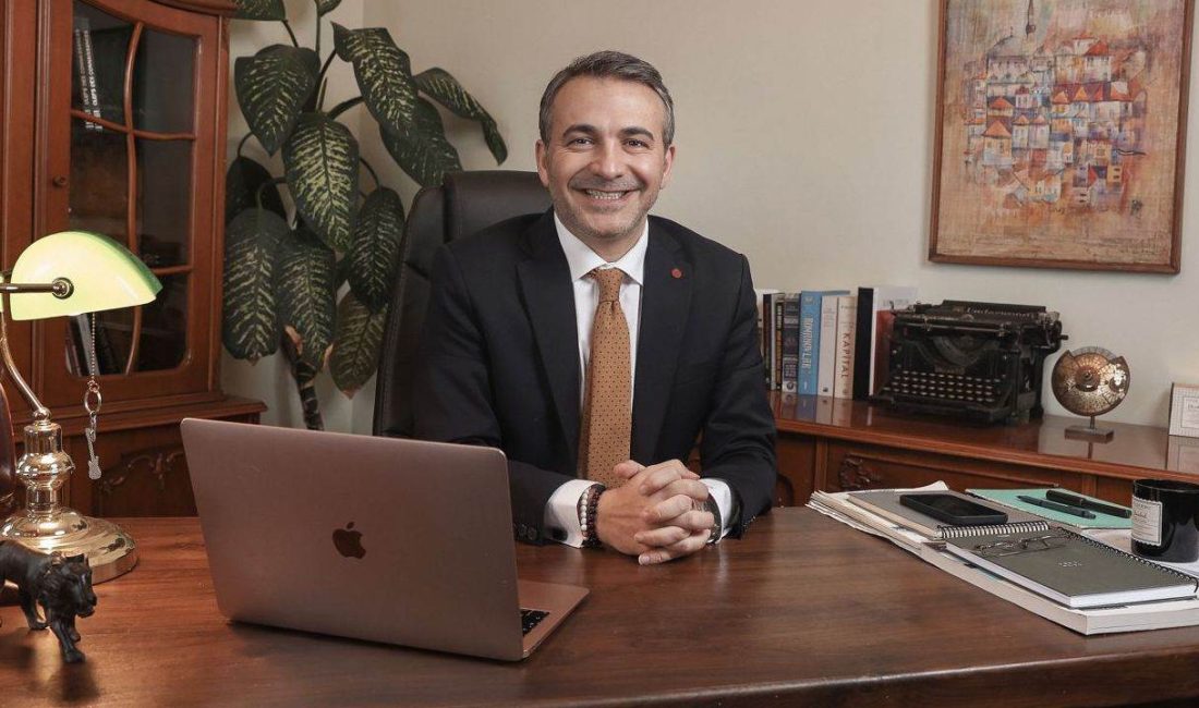 Kamu Özel Sektör İş Birliği (KÖİ) Araştırma Merkezi Başkanı Dr.