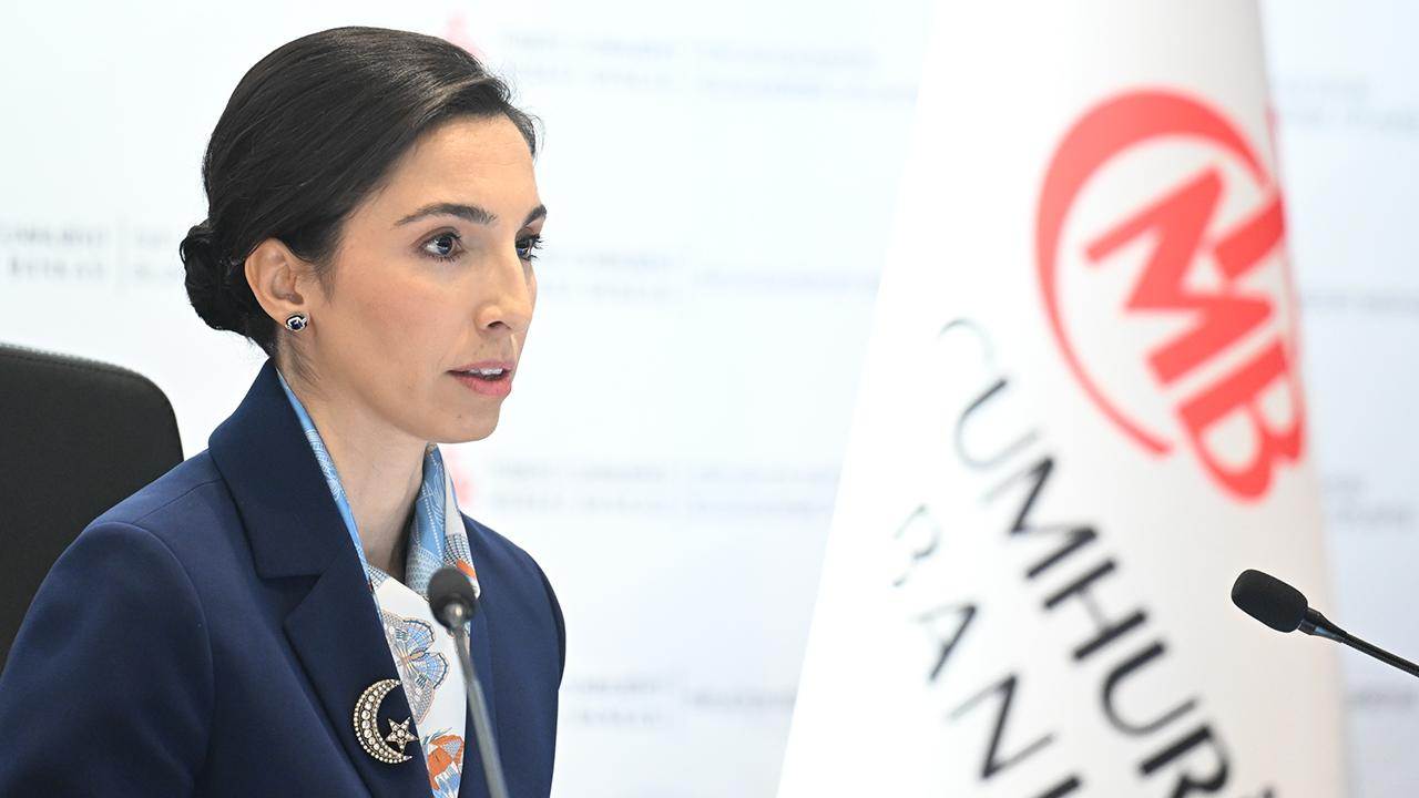 Enflasyonun 2024’ün ikinci yarısında gerileyeceğini söyleyen TCMB Başkanı Hafize Gaye