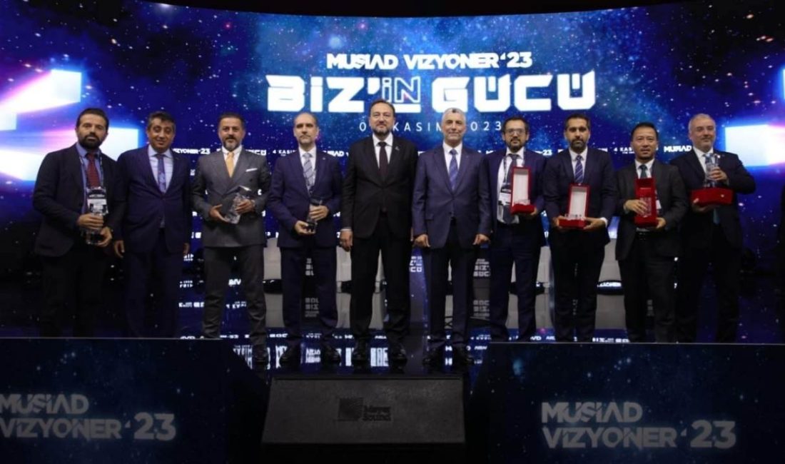 Vizyoner’23 Zirvesi’nde konuşan MÜSİAD Genel Başkanı Mahmut Asmalı, siyasette ve