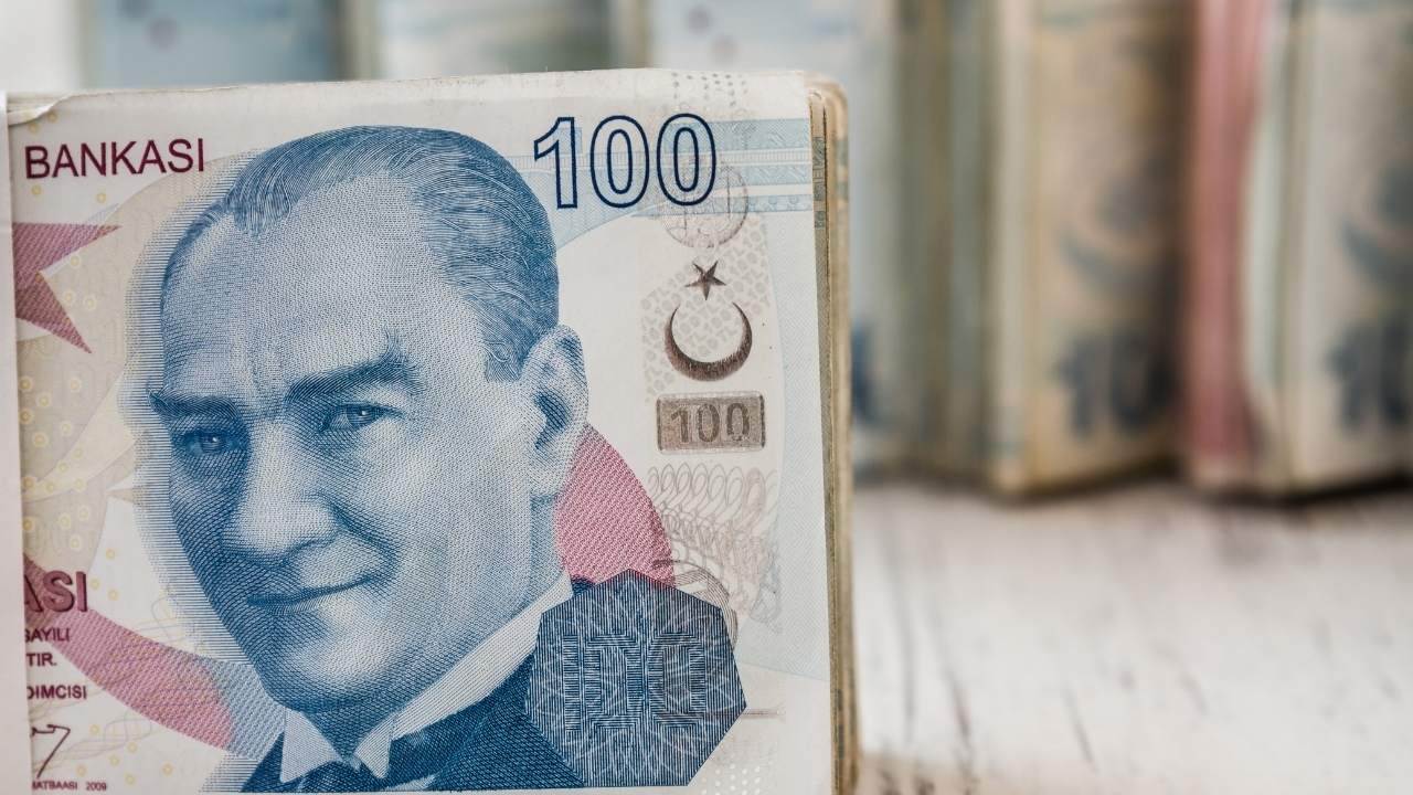 Parasal sıkılaşmanın artmasıyla birlikte kredi maliyetleri de hızla yükseliyor. Türkiye