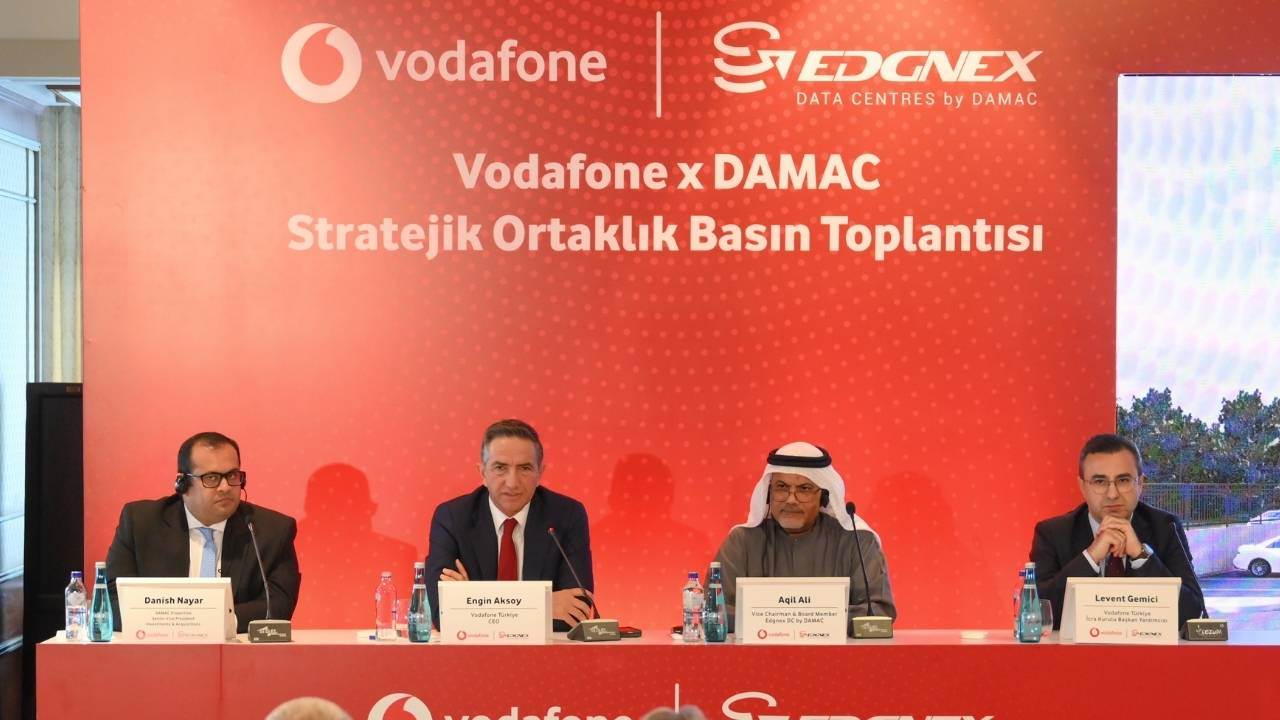 İzmir’de 100 milyon dolarlık veri merkezi yatırımı yapacaklarını söyleyen Vodafone