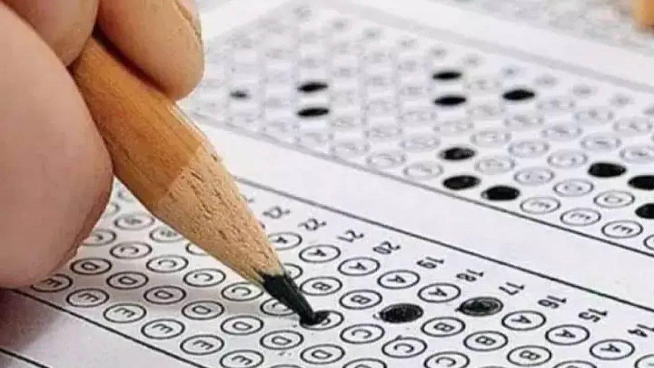 Üniversiteye girmek için adayların ter döktüğü Yükseköğretim Kurumları Sınavı’na katılmak