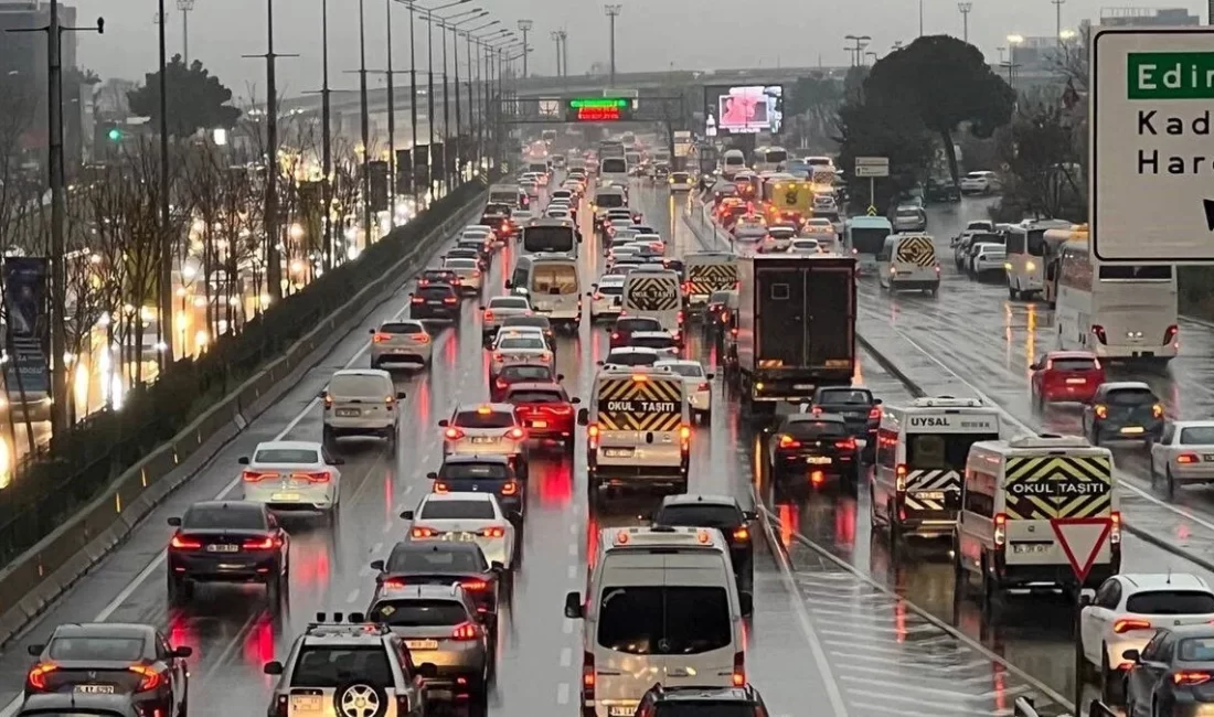 Ağustos ayında trafiğe kaydı yapılan taşıtların %54,7’sini motosiklet, %31,3’ünü otomobil,