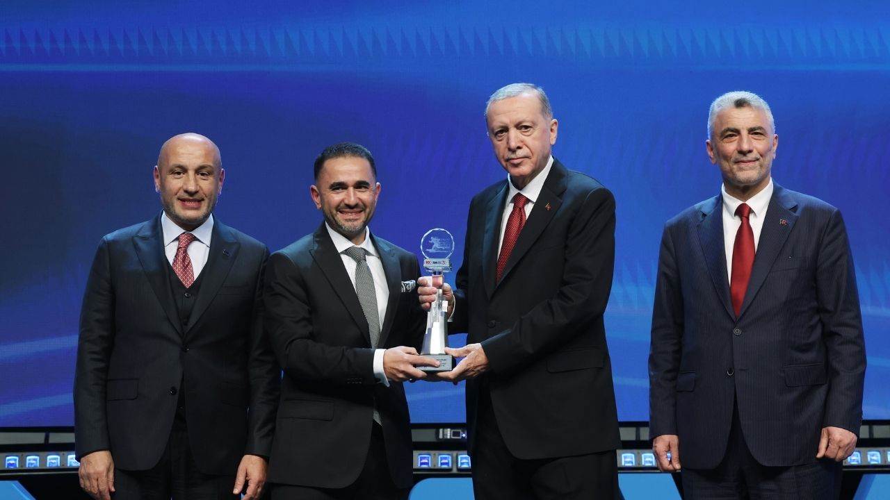 inovasyon şampiyonlarının seçildiği İnovaLİG’te ‘İnovasyon Döngüsü’ kategorisinde birincilik ödülünü kazandı. 