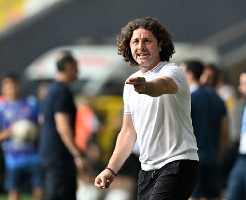 Trabzonspor'da Şenol Güneş'in teknik direktörlük görevinden ayrılmasının ardından görüşmelere başlanan