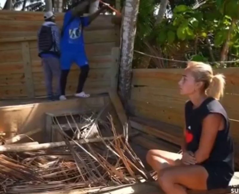 Dominik Turizm Bakanlığı Survivor yarışmacılarının adada yaptıkları evleri kaçak yapı