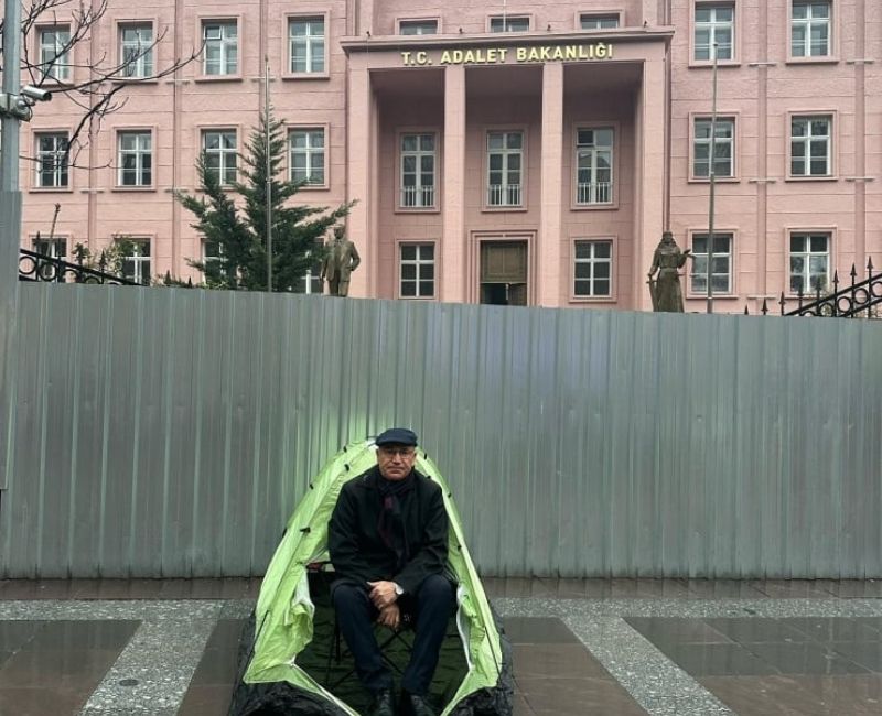CHP Şanlıurfa Milletvekili Mahmut Tanal, tutuklu gençler ve öğrenciler için