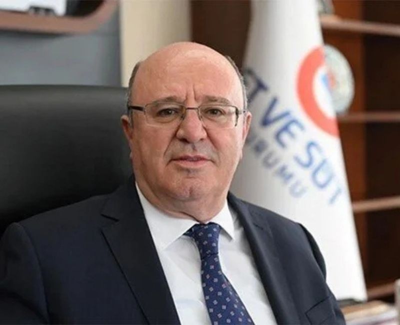 İzmir’in Seferihisar ilçesinde meydana gelen trafik kazasında  yolda yaya olarak