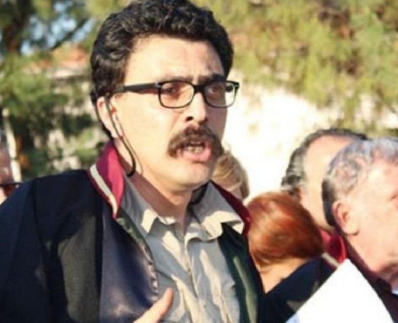 Çağdaş Hukukçular Derneği’nin Onursal Genel Başkanı Selçuk Kozağaçlı tahliye edildi.