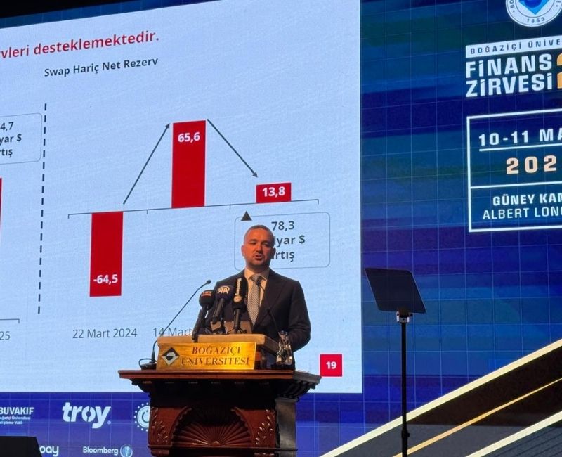 Fatih Karahan, Boğaziçi Üniversitesi'nin düzenlediği Finans Zirvesi'nde dikkat çeken bir