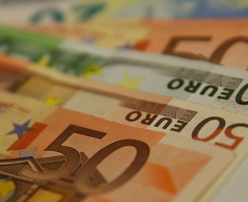 Almanya'da asgari ücretin kademeli olarak artırılması kararlaştırıldı. Asgari Ücret Komisyonu'nun