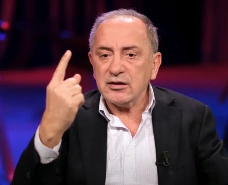 Gazeteci Fatih Altaylı, “Cumhurbaşkanını tehdit” suçlamasıyla yargılandığı davada 4 yıl