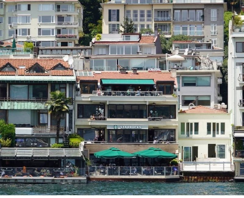 Kahve Dünyası'nın sahibi, İstanbul Boğazı’nın en değerli bölgelerinden biri olan