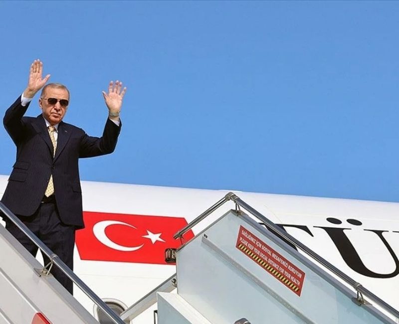 Cumhurbaşkanı Recep Tayyip Erdoğan, Azerbaycan'ın Hankendi kentinde düzenlenen Ekonomik İşbirliği