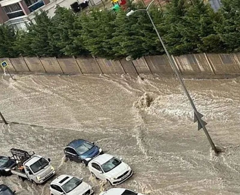 Ankara’nın Keçiören ilçesinde 18 Temmuz 2025’te meydana gelen ani ve