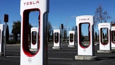 Tesla, Supercharger istasyonlarında geçerli olacak yeni fiyat tarifesini duyurdu. Buna