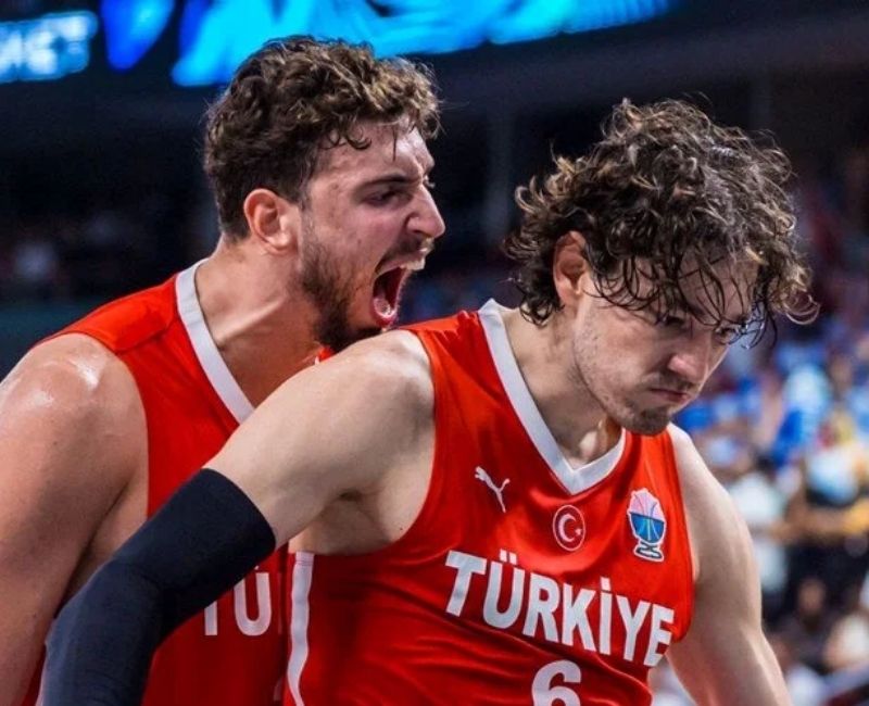 A Milli Erkek Basketbol Takımı Yunanistan karşısında çıktığı Euro Basket