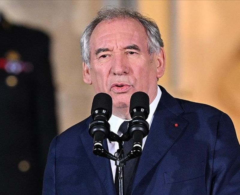 Fransa Başbakanı François Bayrou’nun hükümeti, Ulusal Meclis’te yapılan güven oylamasını