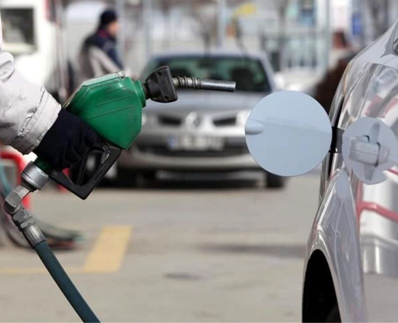 Benzine zam geldi mi? Motorin ne kadar oldu? 30 Eylül Salı güncel akaryakıt fiyatları