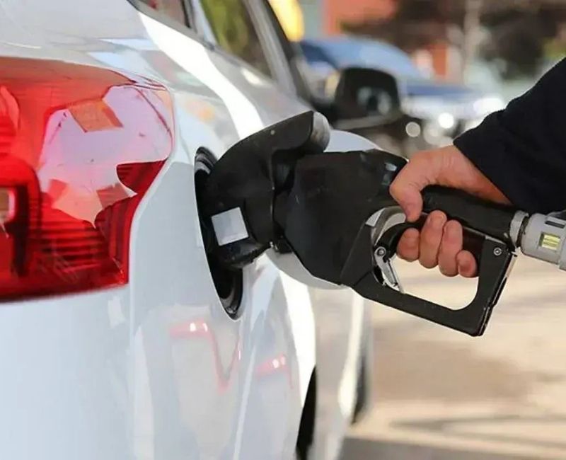 Benzine zam geldi mi? Motorin ne kadar oldu? 3 Ekim Cuma güncel akaryakıt fiyatları