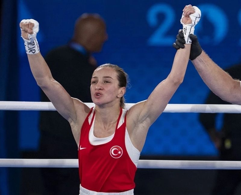 İngiltere’nin Liverpool kentinde düzenlenen Dünya Boks Şampiyonası’nda kadınlar 51 kilo