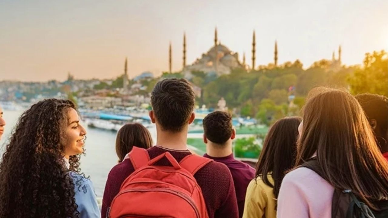 Fransız Le Monde gazetesi, Türkiye’deki yükseköğretim sistemi ve genç işsizliğini