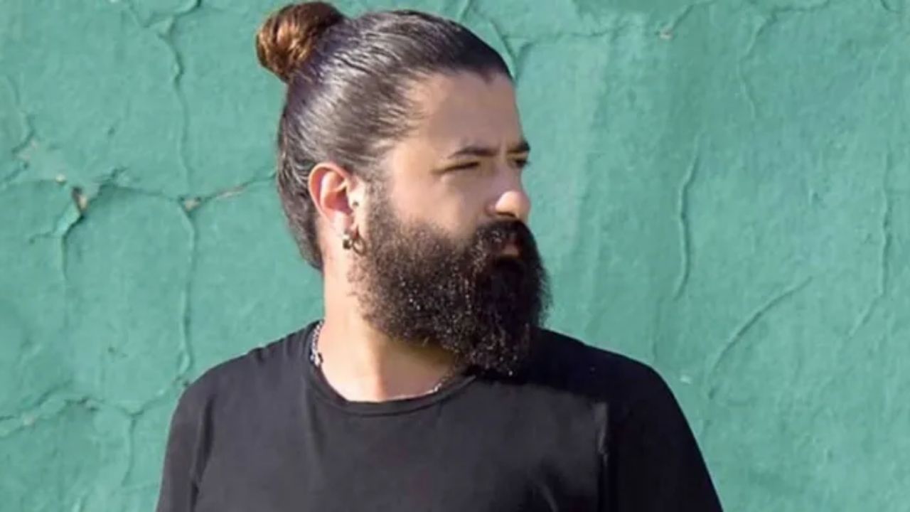 Ünlü şarkıcı Koray Avcı, yoğun İstanbul yaşamından uzaklaşarak Göcek’te yeni