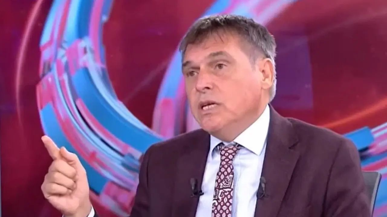 Hisseleri satmayın dedi, kendi sattı: SPK'den o isme ceza geldi