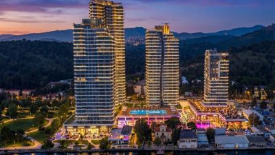 Şehrin tek sahil projesi olma ayrıcalığıyla hayata geçen Neva Yalı