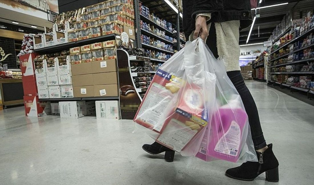 Yunanistan’da enflasyon oranları gerileme eğilimine girse de market, kira ve