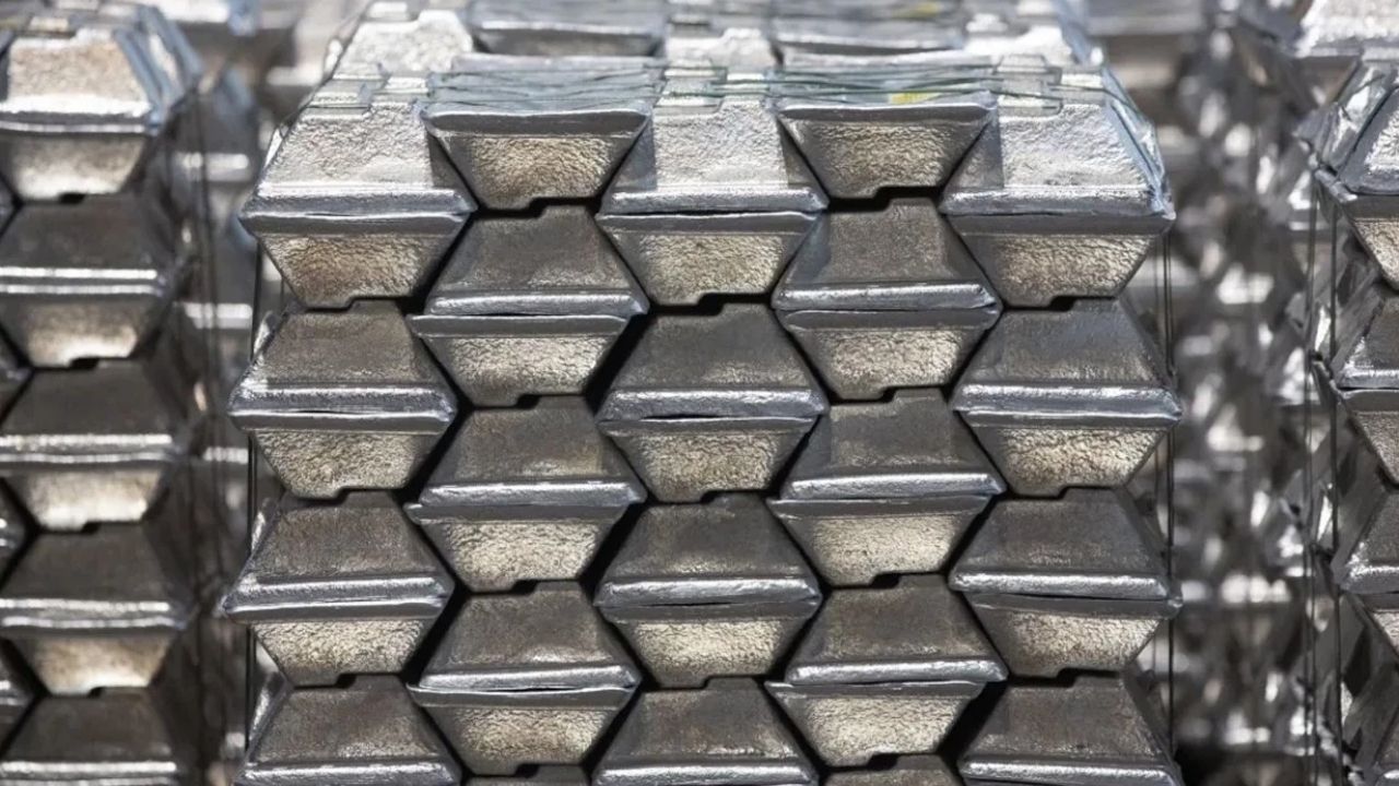 Çin, küresel emtia piyasalarındaki etkisini artırmak amacıyla nikel ve lityum