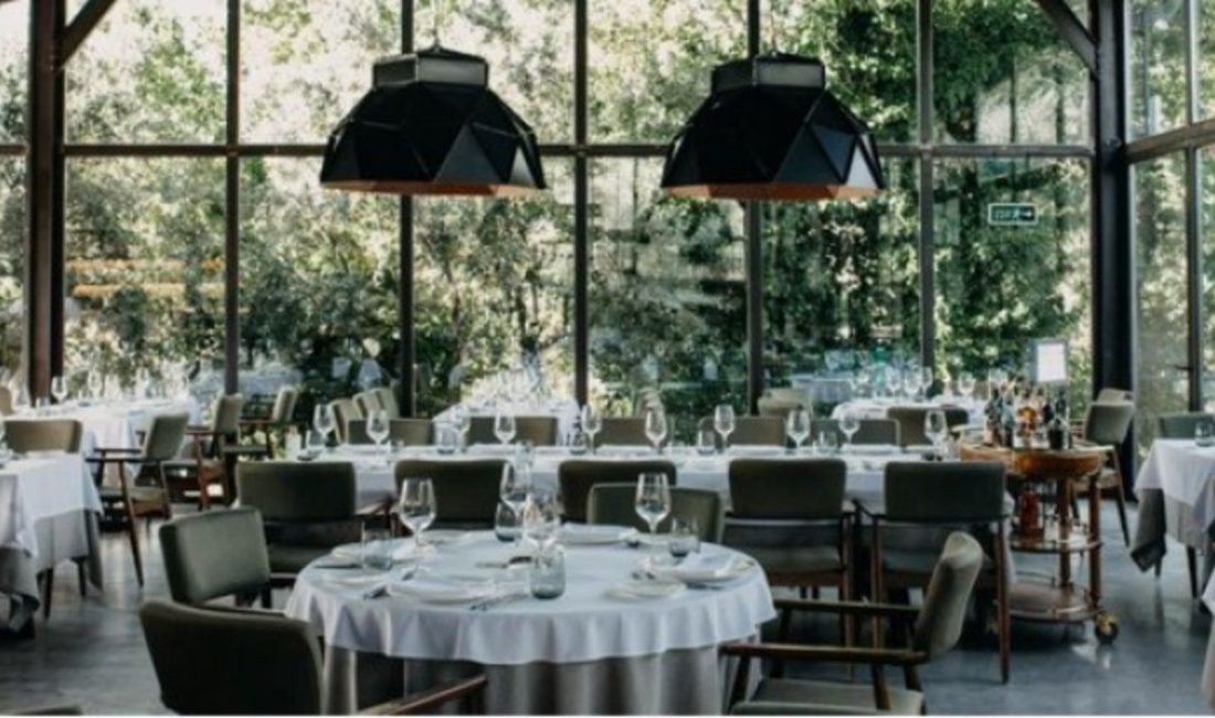 Resmi Gazete’de yayımlanan düzenlemeyle, yeme-içme sektöründe tüketiciden alınan ek ücretlere