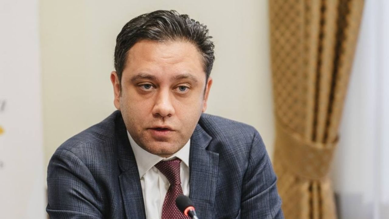 Enerji uzmanı Dr. Volkan Özdemir, petrol fiyatlarının günlük yüzde 25