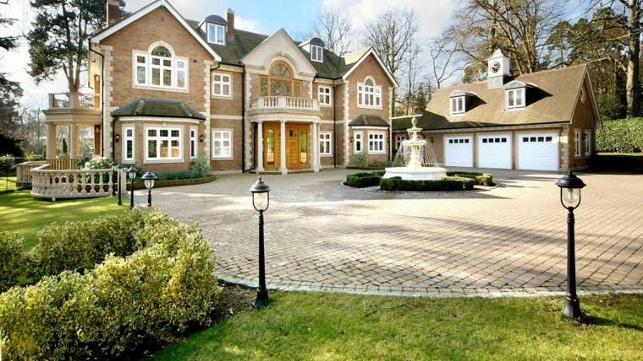 İngiltere’de konut fiyatları ocak ayında tarihi bir eşiği aşarak ilk