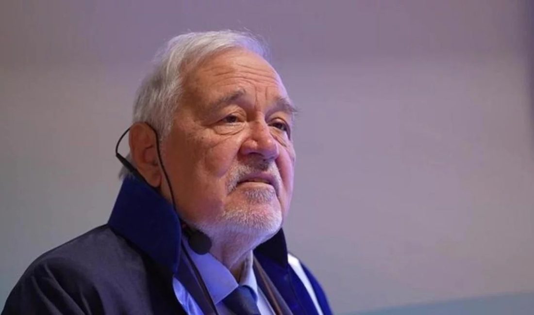 Tarihçi İlber Ortaylı’nın ciddi sağlık sorunlarıyla mücadele ettiği öğrenildi. Konuya