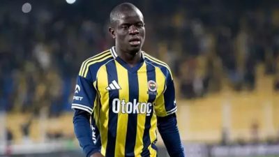 Fenerbahçe'nin yıldız orta saha oyuncusu N'Golo Kante, Fransa Milli Takımı'na