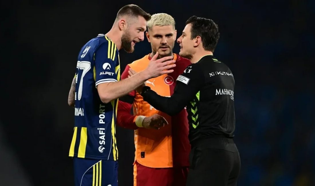 Galatasaray ile Fenerbahçe arasında oynanacak derbi mücadelesi öncesinde bilet satış