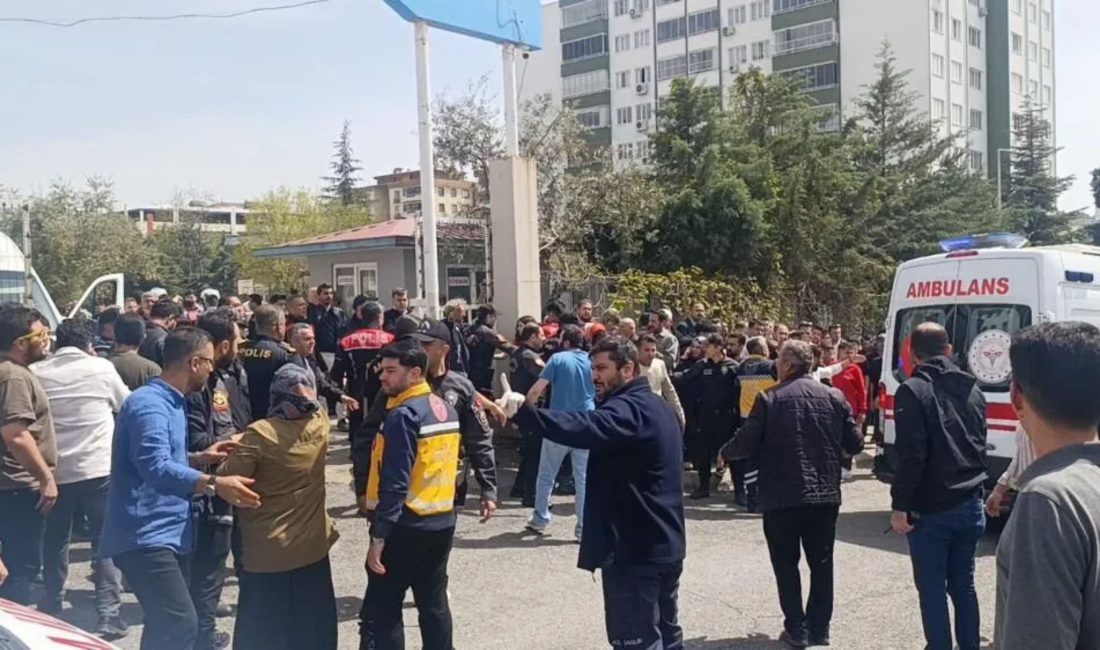 Kahramanmaraş’ta Ayser Çalık Ortaokulu’na düzenlenen silahlı saldırıda çok sayıda kişinin