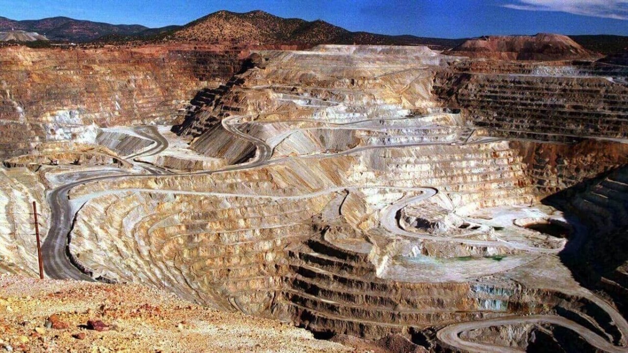 Madencilik faaliyetlerinde izin süreçlerini düzenleyen ve 24 Mayıs 2005’te yürürlüğe