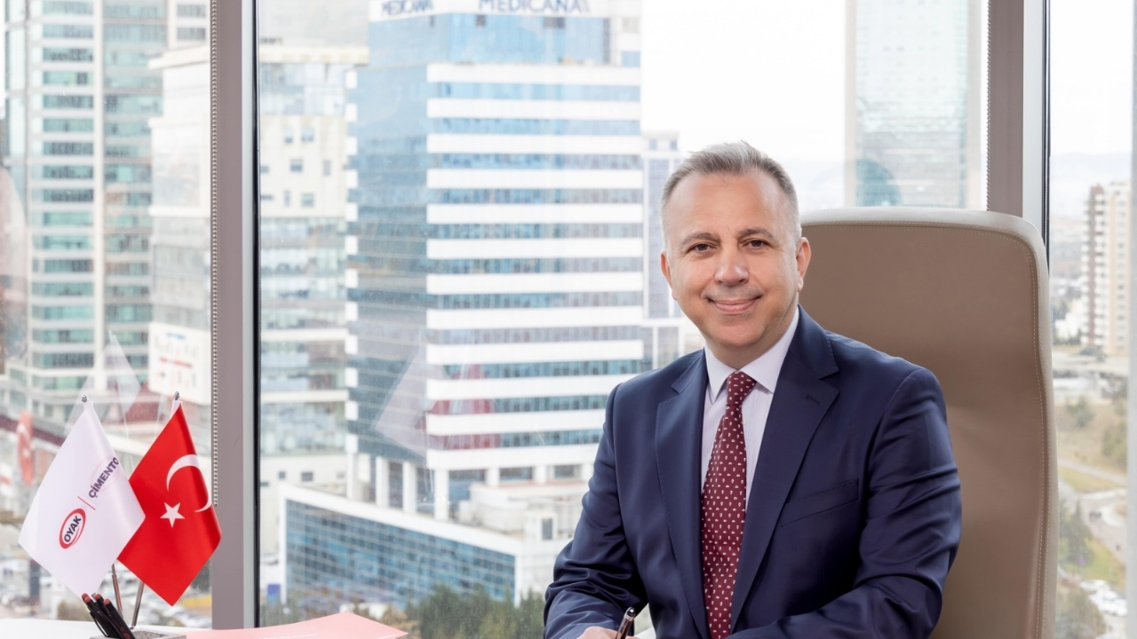 OYAK Çimento’dan dev yatırım: Türkiye’nin en büyük öz tüketim GES’i devreye alındı