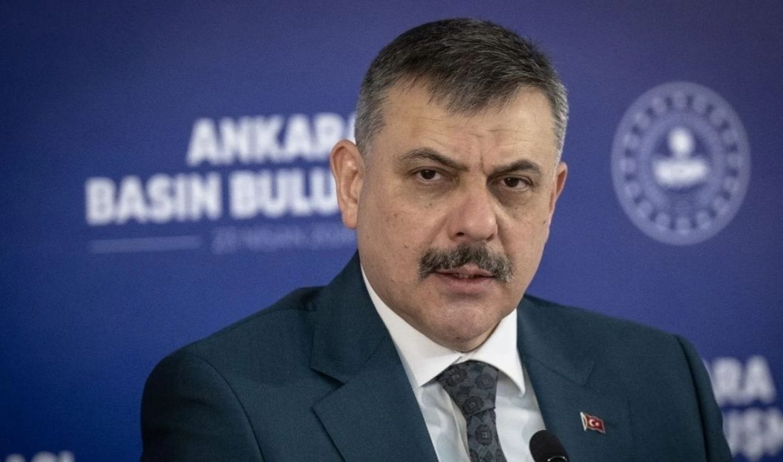 işleri Bakanı Mustafa Çiftçi, TBMM’deki 23 Nisan resepsiyonunda CHP heyetiyle