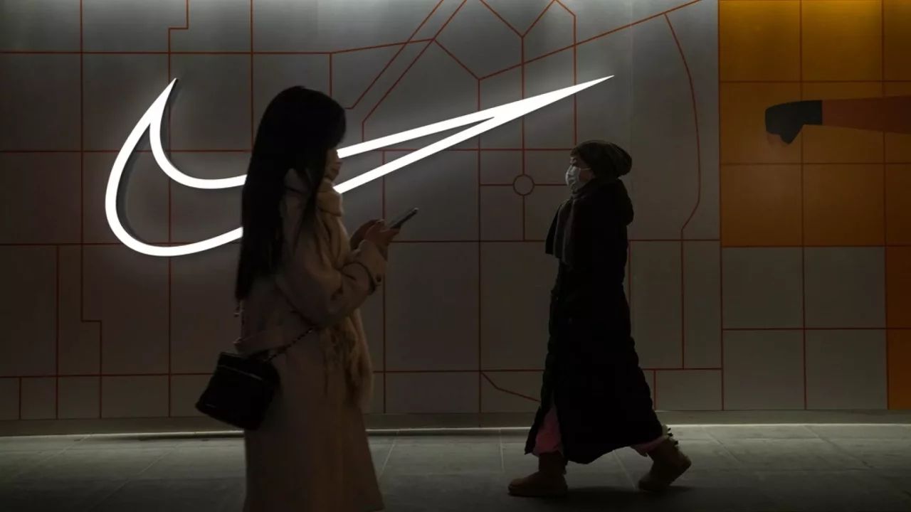 Spor giyim devi binlerce kişiyi işten çıkarmaya hazırlanıyor