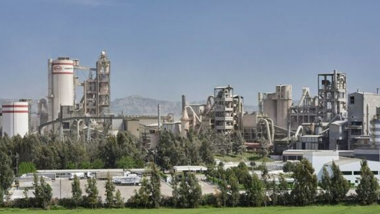 OYAK Çimento, Ankara’nın Beypazarı ilçesinde kurduğu 97,8 MWe / 115,5