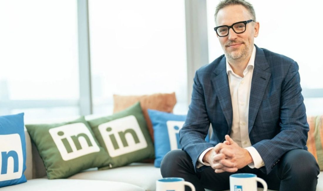 LinkedIn Üst Yöneticisi Ryan Roslansky, yapay zekânın rutin işleri devralmasıyla