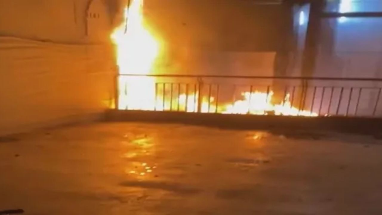 Taksim Metro İstasyonu’nda yangın çıktı