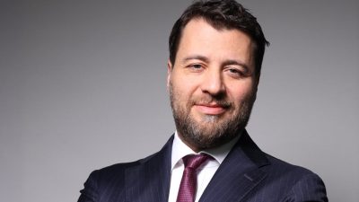 TERA Grup Yönetim Kurulu Başkanı Emre Tezmen, döviz kurlarında ve